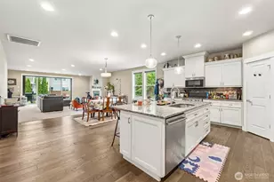 18316 134th St E, Bonney Lake, WA 98391 - Photo 2