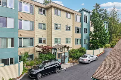 2222 NE 92nd Street #208, Seattle, WA 98115 - Photo 1