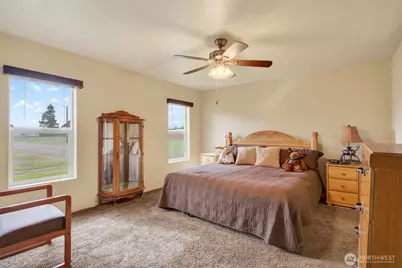 2420 Fords Prairie Avenue, Centralia, WA 98531 - Photo 20