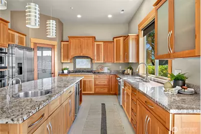 2076 Dellesta Drive, Bellingham, WA 98226 - Photo 14
