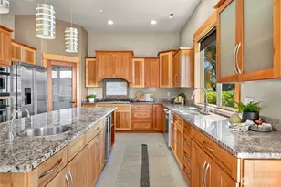 2076 Dellesta Dr, Bellingham, WA 98226 - Photo 14