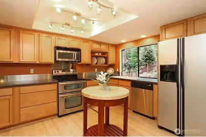 15501 SE 46th Way, Bellevue, WA 98006 - Photo 4