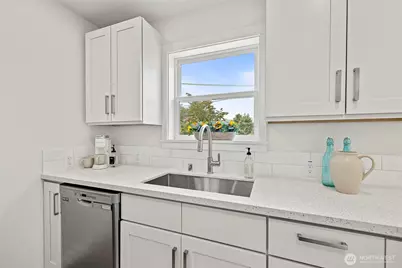 7056 S 128th Street, Seattle, WA 98178 - Photo 14