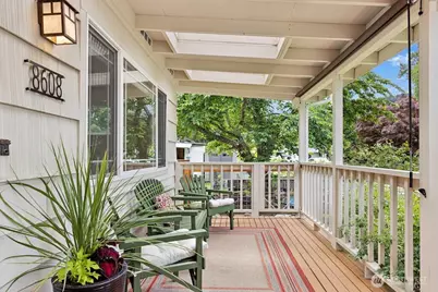 8608 307th Avenue SE, Issaquah, WA 98027 - Photo 4