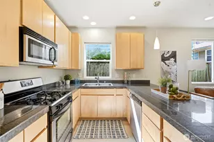 9054 17th Ave SW, Seattle, WA 98106 - Photo 12