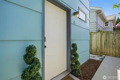 9054 17th Ave SW #A, Seattle, WA 98106 - Photo 2
