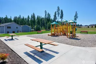 3974 McCormick Vlg Dr, Bremerton, WA 98312 - Photo 40