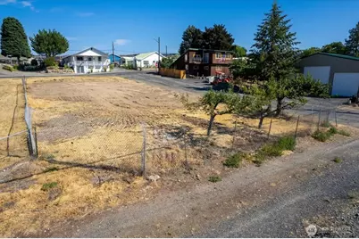 202 W Kelso Avenue, Electric City, WA 99123 - Photo 8