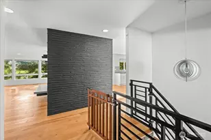 8625 26th Ave NE, Seattle, WA 98115 - Photo 4