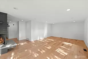 8625 26th Ave NE, Seattle, WA 98115 - Photo 6