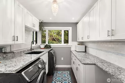 1805 NW 95th Street, Seattle, WA 98117 - Photo 12