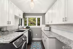 1805 NW 95th St, Seattle, WA 98117 - Photo 12
