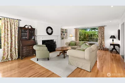 1805 NW 95th Street, Seattle, WA 98117 - Photo 4