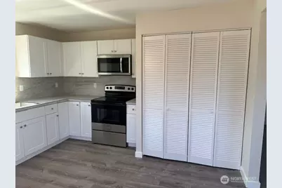 210 24th Avenue, Longview, WA 98632 - Photo 8