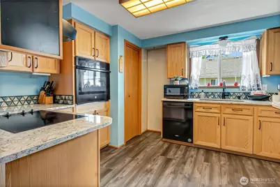 10035 Grove Road SE, Yelm, WA 98597 - Photo 8