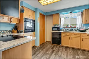 10035 Grove Rd SE, Yelm, WA 98597 - Photo 8