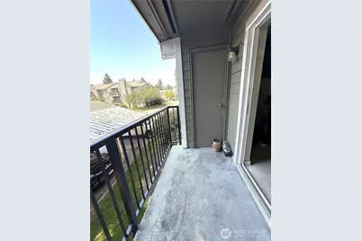 28716 18th Avenue S #Y 203, Federal Way, WA 98003 - Photo 2