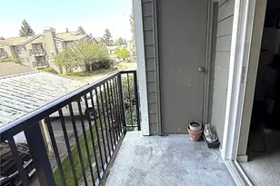 28716 18th Ave S, Federal Way, WA 98003 - Photo 2