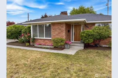 4832 Rucker Avenue, Everett, WA 98203 - Photo 2