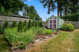 8915 218th St SW, Edmonds, WA 98026 - Photo 28