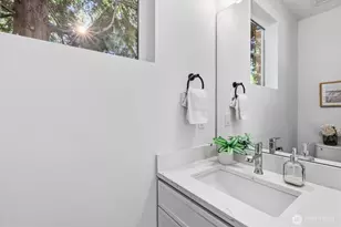 13353 25th Ave NE, Seattle, WA 98125 - Photo 10