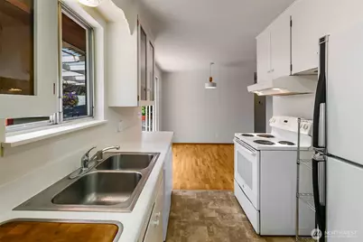 20631 2nd Avenue S, Des Moines, WA 98198 - Photo 10