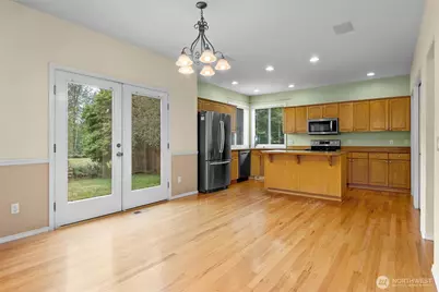21017 Springhaven Way E, Bonney Lake, WA 98391 - Photo 14