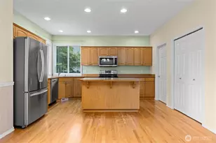 21017 Springhaven Way E, Bonney Lake, WA 98391 - Photo 16