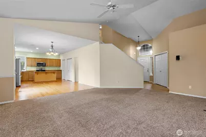 21017 Springhaven Way E, Bonney Lake, WA 98391 - Photo 10