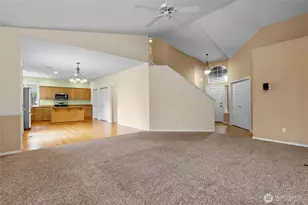 21017 Springhaven Way E, Bonney Lake, WA 98391 - Photo 10