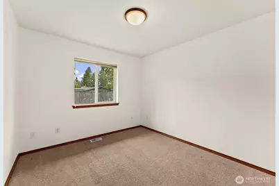 628 S 117th Street, Tacoma, WA 98444 - Photo 18