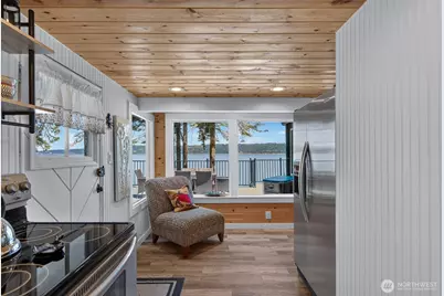 3365 Shoreline Drive, Camano Island, WA 98282 - Photo 12