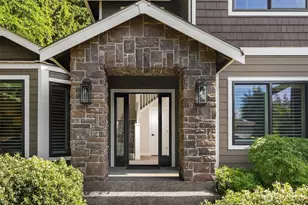 8902 196th St SW, Edmonds, WA 98026 - Photo 2