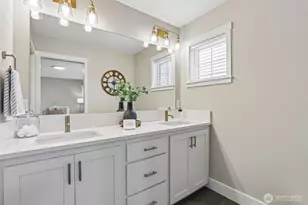 262 W Maple St, Washougal, WA 98671 - Photo 22
