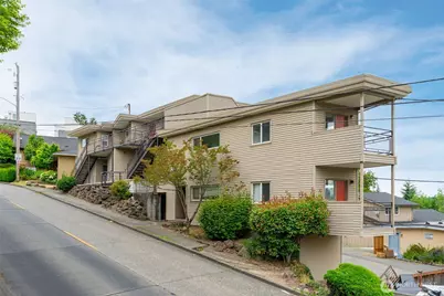 650 W Bertona Street, Seattle, WA 98119 - Photo 2