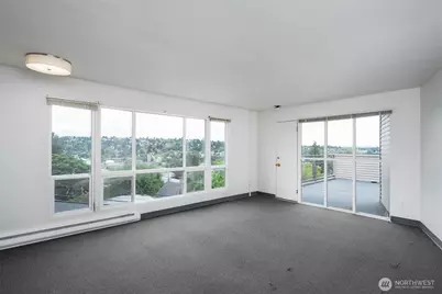 650 W Bertona Street, Seattle, WA 98119 - Photo 4