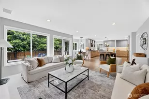 22711 SE 27th St, Sammamish, WA 98075 - Photo 20