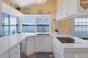 9946 Johnson Point Rd NE, Olympia, WA 98516 - Photo 12