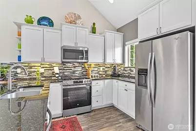 4749 Tidal Way #102, Blaine, WA 98230 - Photo 8