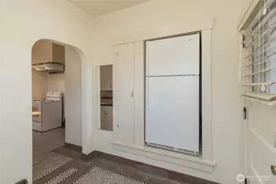 617 Burnett Avenue S, Renton, WA 98057 - Photo 22