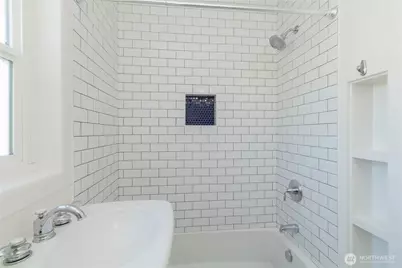 617 Burnett Avenue S, Renton, WA 98057 - Photo 24