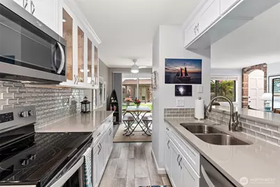 2826 Garden Court #B, Steilacoom, WA 98388 - Photo 18