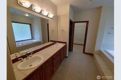 837 NW 205th Street, Shoreline, WA 98177 - Photo 22