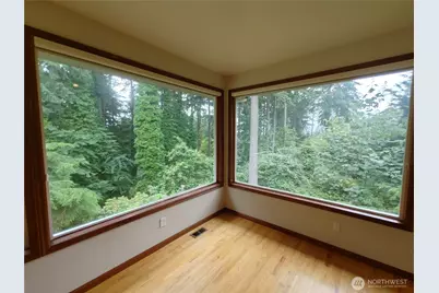 837 NW 205th Street, Shoreline, WA 98177 - Photo 16