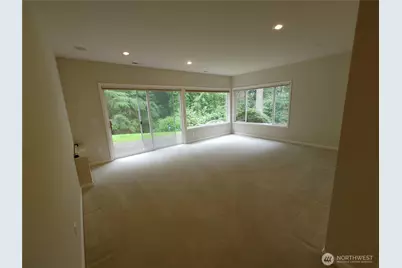 837 NW 205th Street, Shoreline, WA 98177 - Photo 32