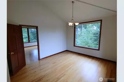837 NW 205th Street, Shoreline, WA 98177 - Photo 12