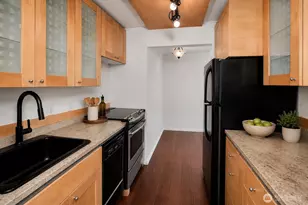 507 W Mercer St, Seattle, WA 98119 - Photo 16
