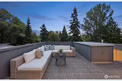 825 NE 105th Street, Seattle, WA 98125 - Photo 28