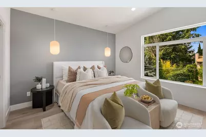 825 NE 105th Street, Seattle, WA 98125 - Photo 14