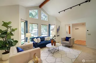 22014 NE 13th Pl, Sammamish, WA 98074 - Photo 2